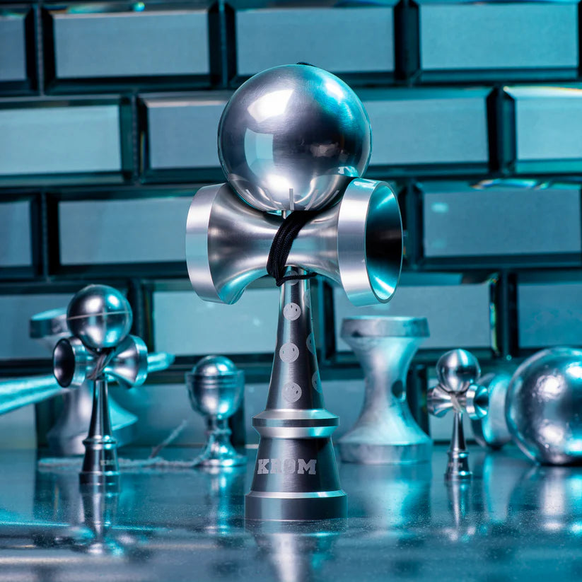 KROM 14Y BDAY BIG METAL